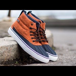 Vans Sk8-Hi Del Pato MTE Ginger/Navy. Only worn 2x
